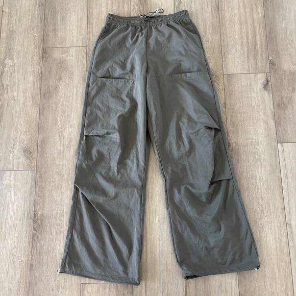 Zara Pants - Zara Parachute Pants XS Grey Gorpcore Cargo Streetwear Baggy Jogger